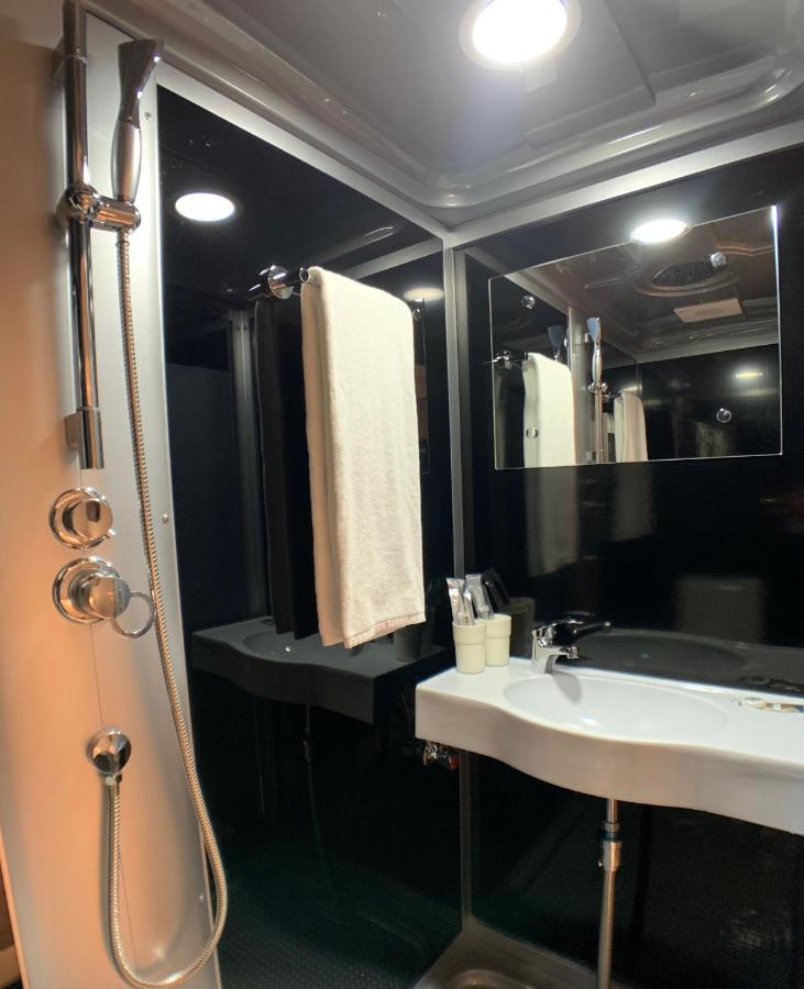 Donni Room For Rent Đài Bắc Ngoại thất bức ảnh